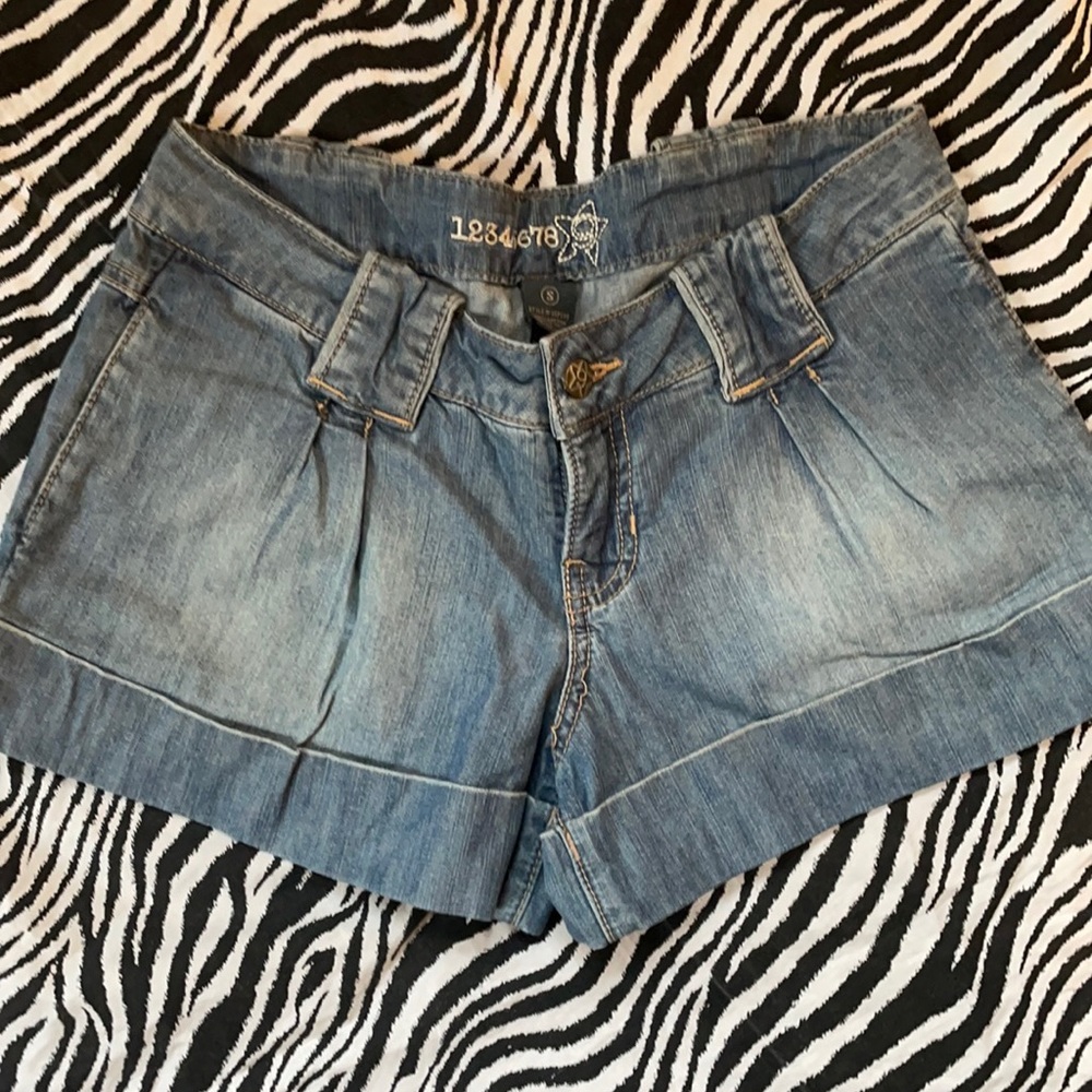 12345678 Size small women’s Jean shorts